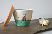Load image into Gallery viewer, 21-E Turbine Garlic Keeper