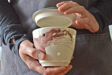 Load image into Gallery viewer, 21-M Jellyfish Garlic Keeper